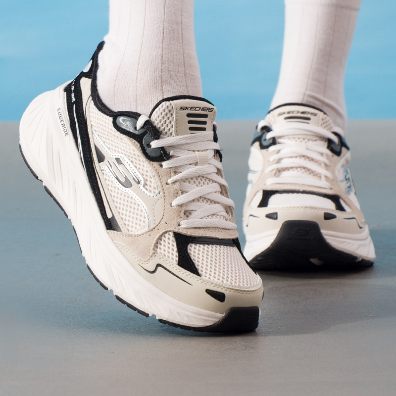 スケッチャーズ レディースシューズ オリジナル 軽量でおしゃ - Running Shoes Women のレビューと価格