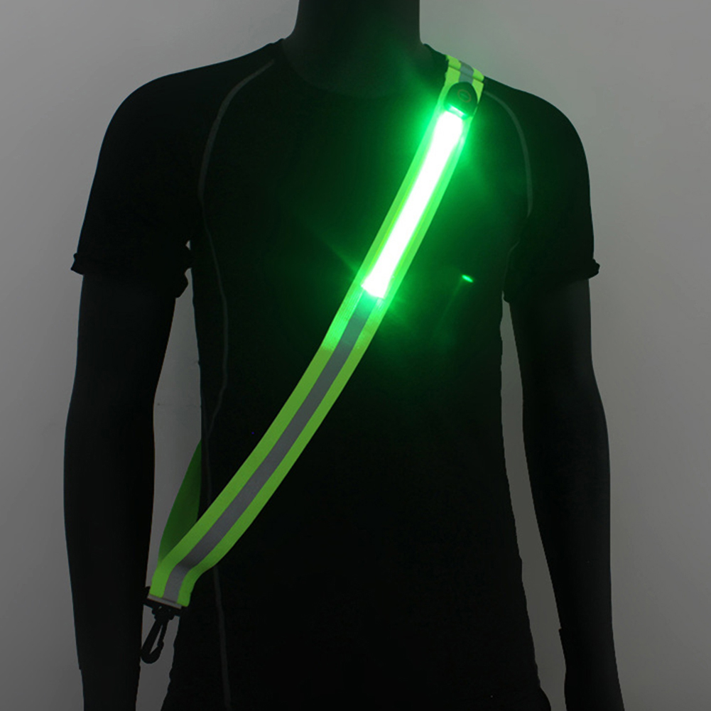 USB充電式、反射素材を使用したサイクリング・ランニング用具 - Running Visibility Gear のレビューと価格