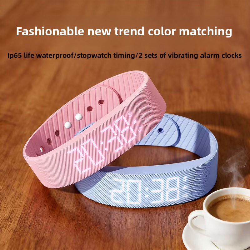 LEDデジタル目覚まし時計、調節可能なシリコン製スヌーズ防止 - Running Watch のレビューと価格