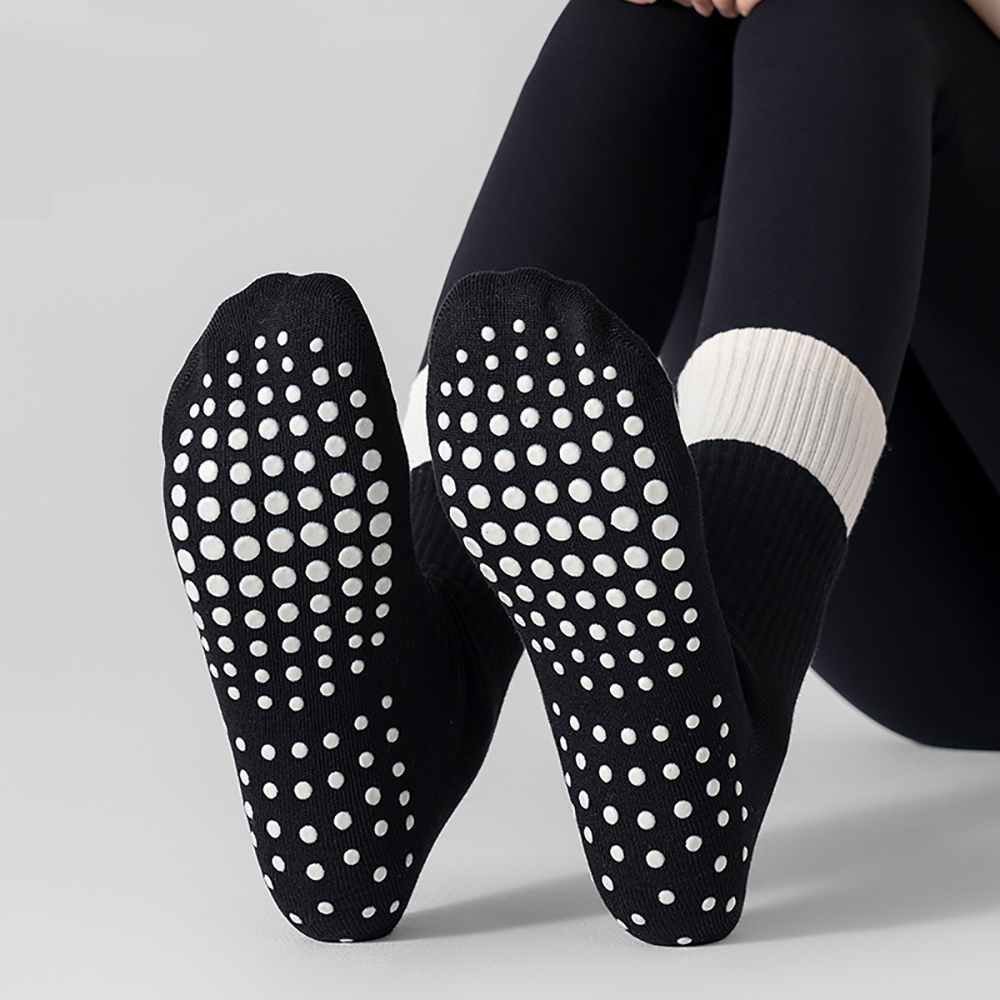 プロ仕様の二重構造ヨガソックス。トレンドデザイン、シリコン製 - Sports Socks のレビューと価格