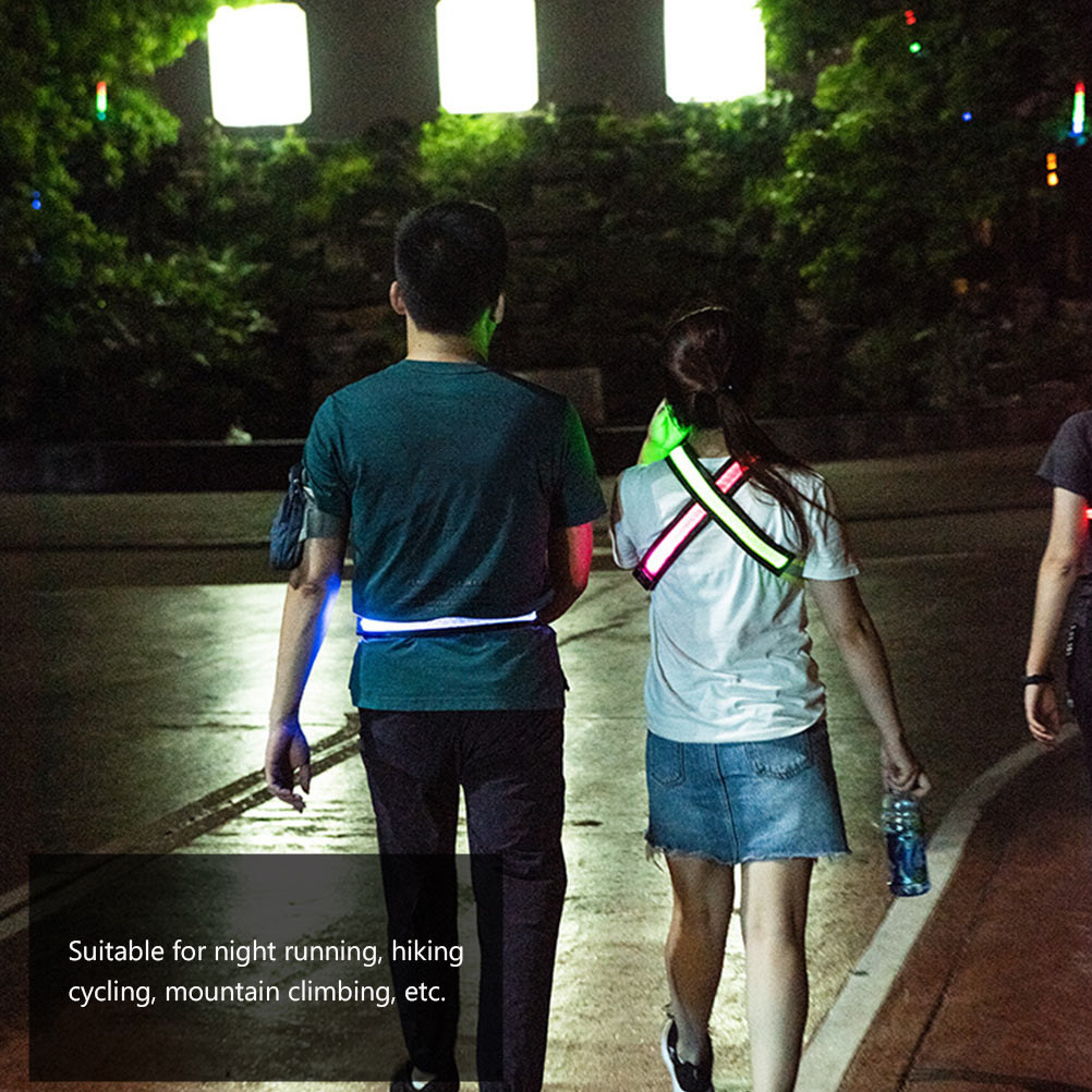 LED反射素材を使用したランニングベルト。充電式で、伸縮性の - Running Visibility Gear のレビューと価格